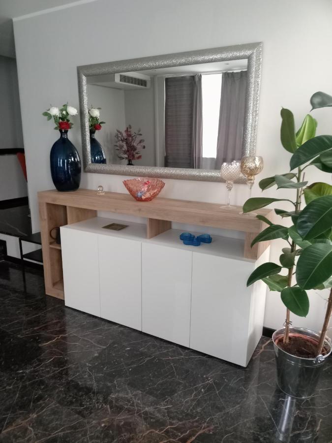 Delizioso Appartamento Rome Bagian luar foto